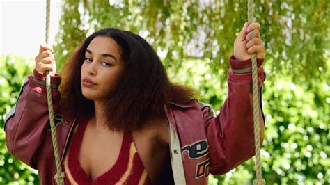 Jorja Smith: New Album, Moving Back Home