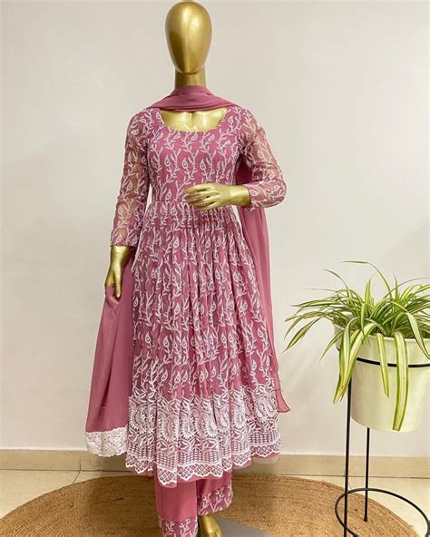 Mauve Suit Set at Rs 4890.00 | Ladies Printed Suits | ID: 2849535753812