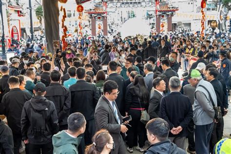 賴清德桃園景福宮參香發福袋感謝鄉親鼎力支持 圓周傳媒