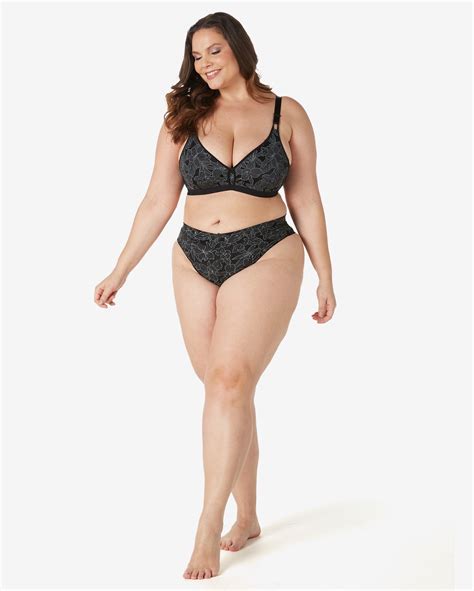 Riachuelo Sutiã Plus Size Cobertura Total Sem Bojo Floral Preto Demillus