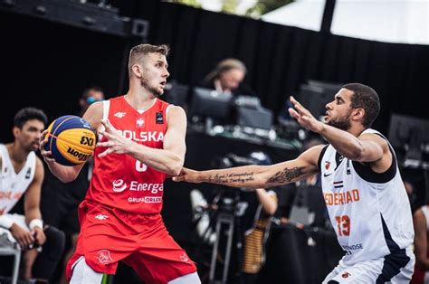 Mistrzowie wielkich rzutów Polacy grają mundial w 3x3 SuperBasket