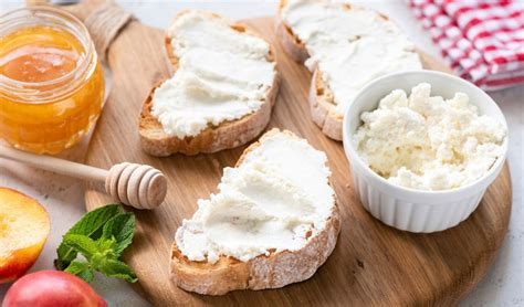 Ricotta Vs Cottage Cheese What’s The Difference Purewow