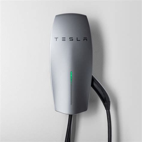 Voici Le Nouveau Chargeur Tesla Brancher Chez Vous Plus Petit Et