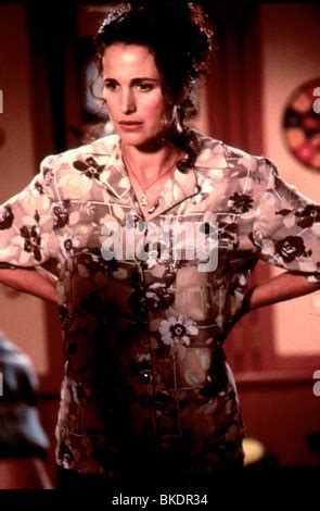 MULTIPLICITY (1996) ANDIE MACDOWELL MULT 063 Stock Photo - Alamy