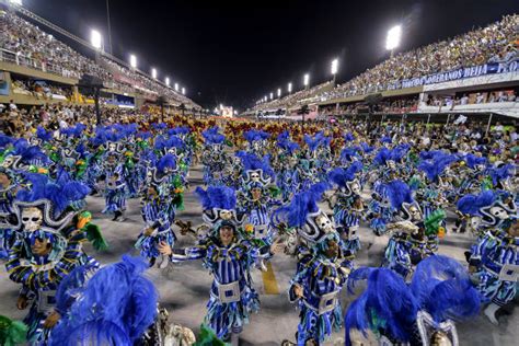 História Do Carnaval No Brasil Origem E Evolução Brasil Escola