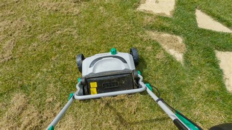 Does Liquid Lawn Aerator Actually Work? - Bob Vila