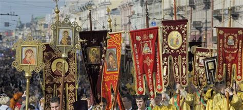 Что такое хоругви в церкви