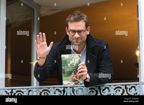 Leurs enfants apres eux fotografías e imágenes de alta resolución Alamy