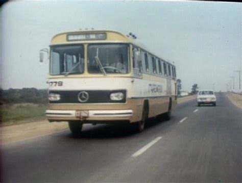 IMCDb org Mercedes Benz O 355 Monobloco in Simbad O Marujo Trapalhão