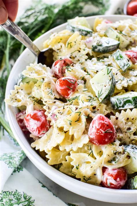 Cold Pasta Salad With Cucumbers