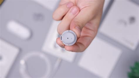 Surface Earbuds :: Behance