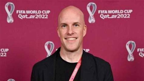 Popular Muere periodista pro gay en extrañas circunstancias cubriendo mundial de Qatar