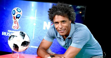 Pierre Van Hooijdonk Maakt Vanavond Comeback In Studio Voetbal