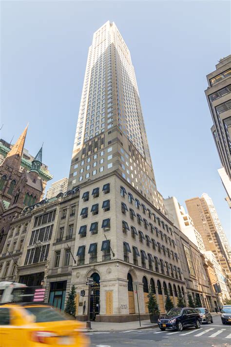 712 Fifth Avenue, New York, NY Commercial Space for Rent | VTS