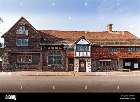 At anne of cleves house hi-res stock photography and images - Alamy