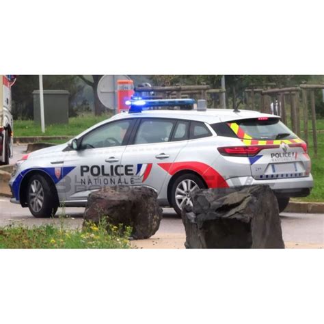 Miniature Renault Megane Estate Police Nationale Crs Norev