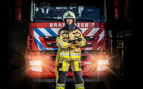 In Actie Of Aan De Stamtafel De Brandweer Verrijkt Je Leven