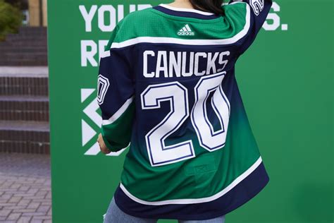 Canucks unveil new "reverse retro" jersey they'll wear next season ...