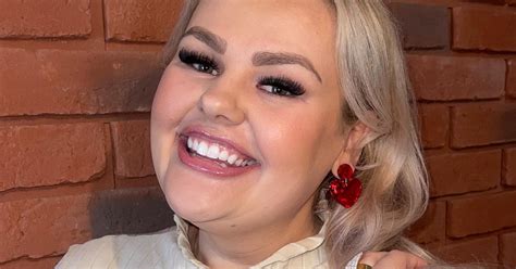 Kinga Zawodnik Prezentuje Cia O W Bikini Jest L Ejsza O Kg