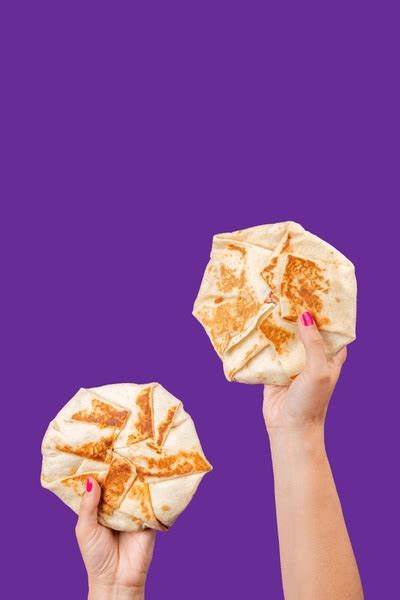 4 Crunch Wrap Supreme Images, Stock Photos, 3D objects, & Vectors ...