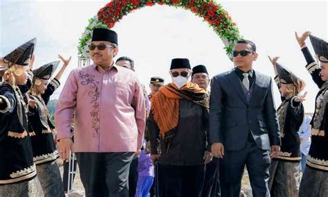 Gedung Megah Ruang Rawat Inap Rs Ibnu Sina Diresmikan Bupati Benny