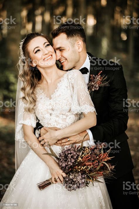 결혼 개념 신부와 신랑 결혼식에 대한 스톡 사진 및 기타 이미지 결혼식 공란 깨끗한 Istock