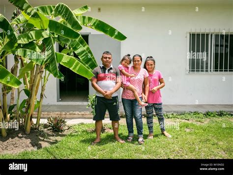 Familia De San Juan Fotos Und Bildmaterial In Hoher Aufl Sung Alamy