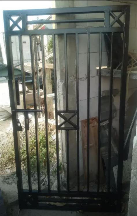 Pintu Pagar Besi Kecil Koleksi Gambar