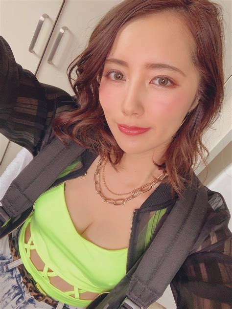 画像庫 美咲かんな🥀さんはtwitterを使っています 「今日は猫ミンさんの初vrチャレンジ！