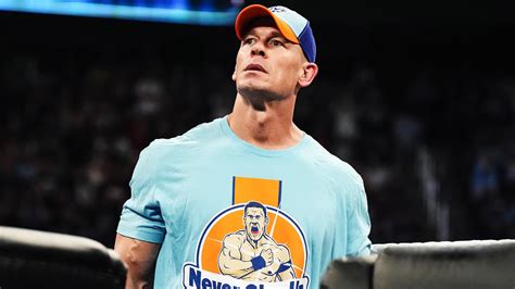 Oscars 2024 John Cena nu sur scène pour remettre le prix des