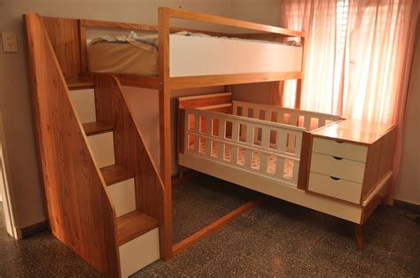 CAMA ALTA ESCALERA CAJONERA