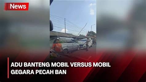 Duh Mobil Pecah Ban Gegara Melaju Kencang Orang Terluka Youtube