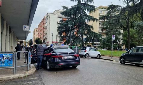 Incidente In Via Duca Del Mare A Latina Donna Investita Mentre Attraversa Sulle Strisce