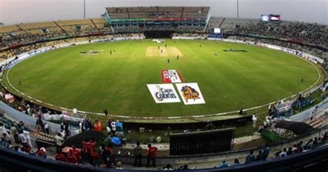 IPL 2019: Hyderabad Stadium Faced A Huge Issues Ahead Of The Remaining ...