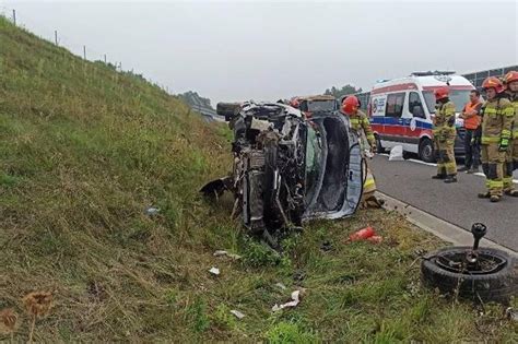 Rybnik Wypadek Na A W Kierunku Granicy Z Czechami Samoch D Zjecha