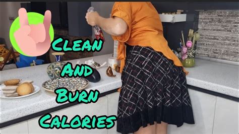 How Many Calories A Mother Burns By Cleaning The House Clean With