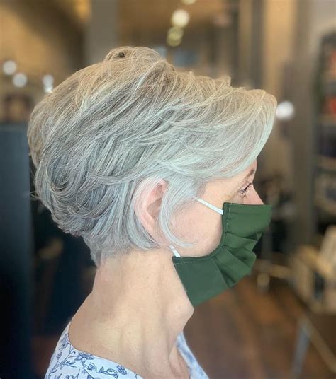 9 Trendy Short Hairstyles For Grey Hair Hairstyles Weekly