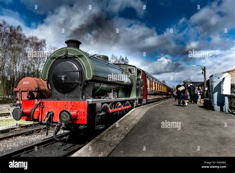 Peak Valley Railway Nr Matlock Stock Photo - Alamy