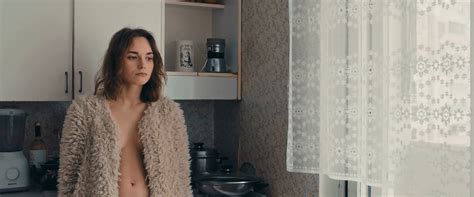 Nude Video Celebs Darya Plakhtiy Nude Falling 2017