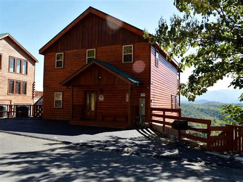 Mountainscape Mountainscape Theater Cabins Pigeon Forge United