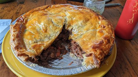 Aussie Meat Pie [Homemade] : r/FoodPorn