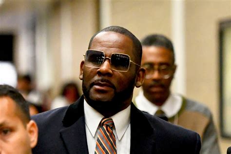 Chicago Prosecutor Dropping R Kelly Sex Abuse Charges After Federal Convictions