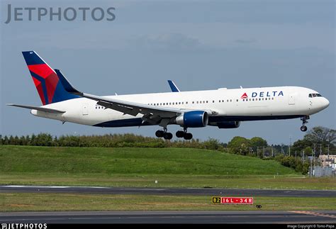 N197DN Boeing 767 332 ER Delta Air Lines Tomo Papa JetPhotos