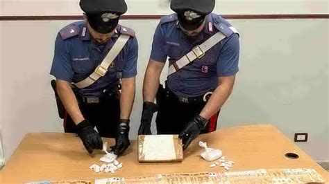 Roma Fiumi Di Droga Cocaina Crack E Mdma Arresti E Centinaia Di