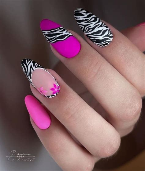 Pin On A Paznokcie Zebra Nails Gel Nails Nail Designs