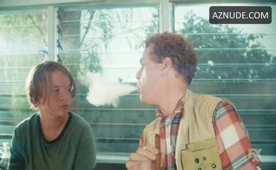 Kether Donohue JoNell Kennedy Lesbian Scene In You Re The Worst AZNude