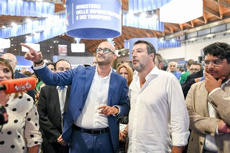 The train chaos becomes a case. What really happened - StartMag