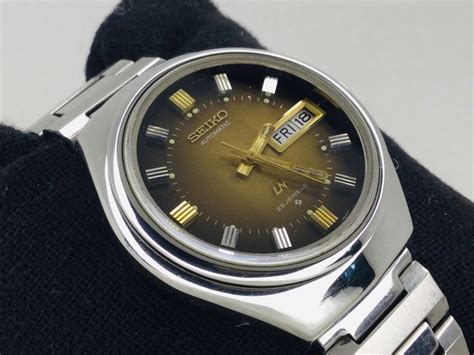 Vintage Seiko Lord Matic 25 Jewels Lm 5606 7300 Day Date Two Tone เช็ค