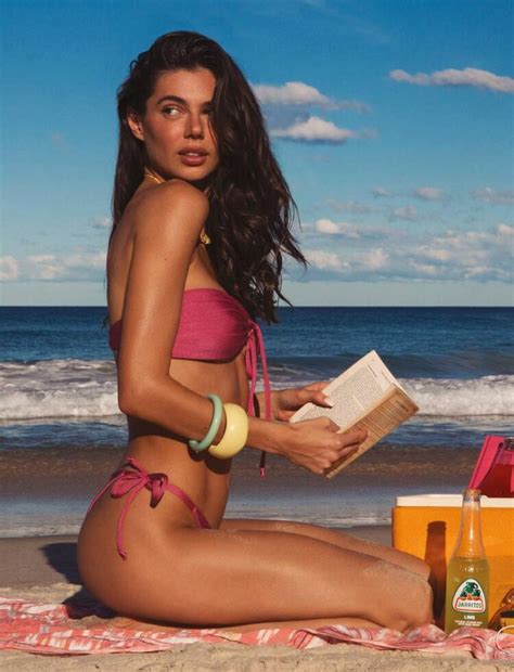 Hot Sexy Ashton Wood Bikini Pics