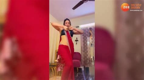 Watch Breaking News Desi Bhabhi In Red Hot Dress Dancing Like A Doll Most Sensational Video Gone